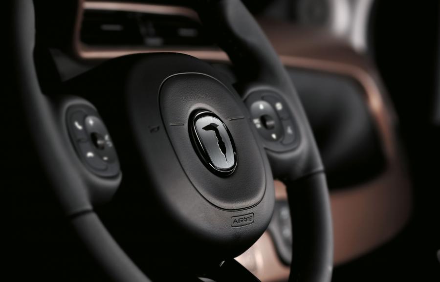 Детали интерьера Fiat Panda Trussardi (319) 2019 года  (фото 26 из 43)